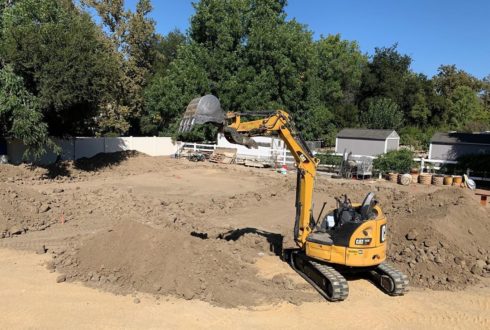 Los Angeles Bobcat Services - Grading Excavation Demolitions - MVM 